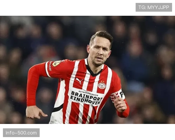 前进之鹰荷兰杯决赛击败阿尔克马尔,创俱乐部历史 前进之鹰荷兰杯决赛击败阿尔克马尔,创俱乐部历史