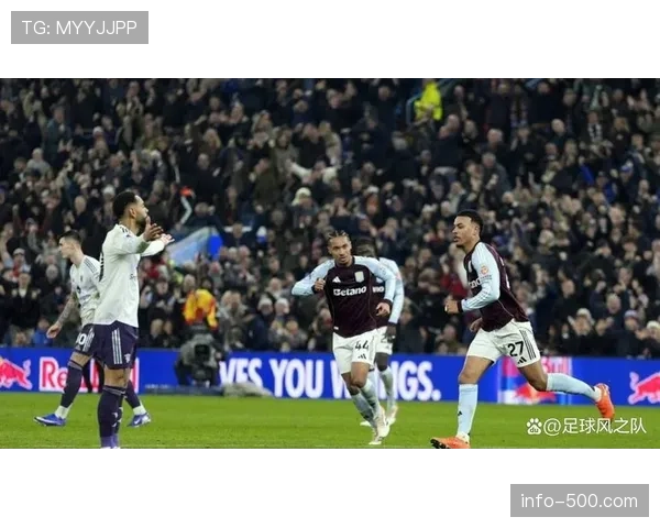 罗杰斯连续两场梅开二度 成维拉冲击榜首关键先生